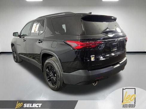 Used 2023 Chevrolet Traverse LT FWD image 6