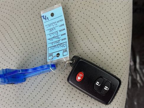 Used 2012 Toyota Prius Three FWD image 36