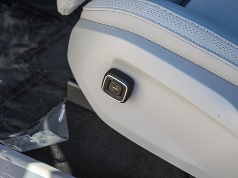 New 2025 Volvo EX90 Ultra w/ Protection Package Premier image 24