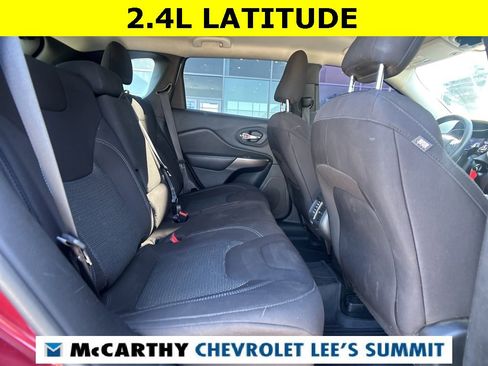 Used 2019 Jeep Cherokee Latitude w/ Popular Appearance Group image 37