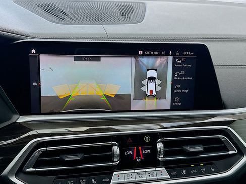 Used 2023 BMW X5 xDrive40i image 10