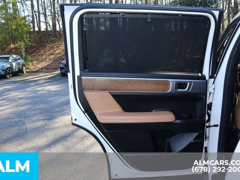 Used 2025 Hyundai Santa Fe Limited image 27