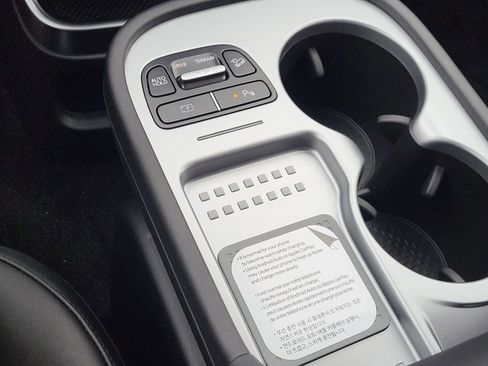 New 2026 Hyundai Ioniq 9 SEL image 55