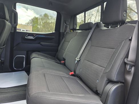 Used 2024 Chevrolet Silverado 1500 LT Trail Boss w/ Convenience Package II AWD/4WD image 23