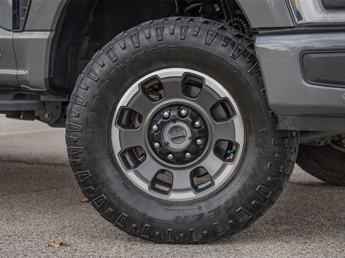 Used 2023 Ford F250 Lariat w/ Lariat Ultimate Package image 2