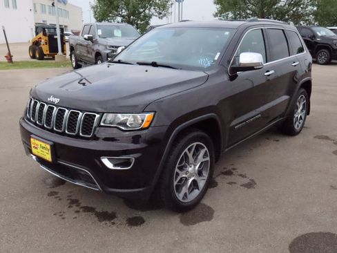 Used 2020 Jeep Grand Cherokee Limited w/ Trailer Tow Group IV AWD/4WD image 3