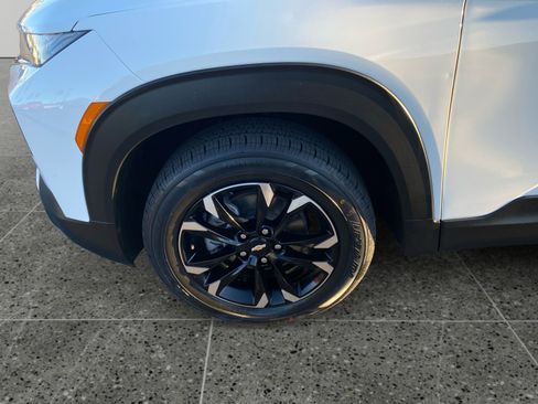 Used 2023 Chevrolet TrailBlazer LT w/ Convenience Package image 14