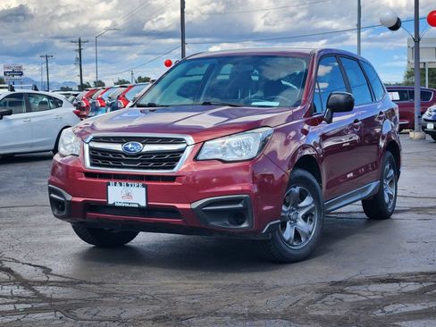Used 2017 Subaru Forester 2.5i AWD/4WD image 1