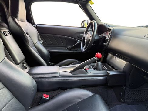Used 2008 Honda S2000 image 11