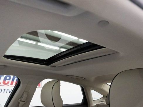 Used 2018 Ford Fusion Energi Platinum image 4