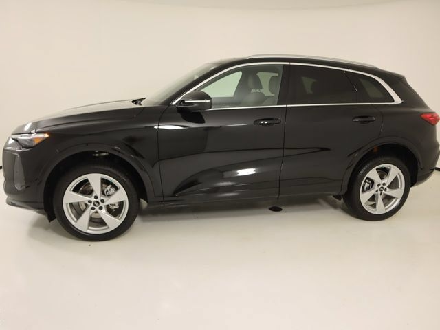 New 2026 Audi Q5 Premium Plus AWD/4WD image 2