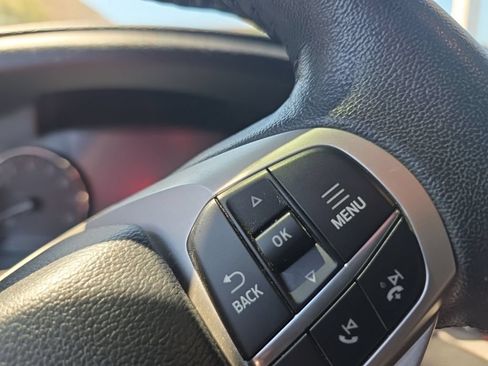 Used 2023 Ford Explorer XLT w/ Equipment Group 202A RWD image 13