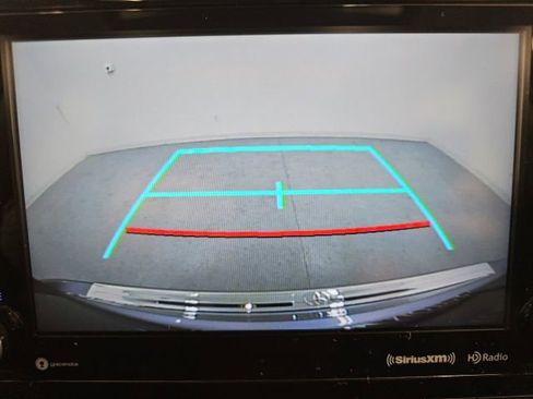 Certified 2022 Toyota Highlander XLE image 25