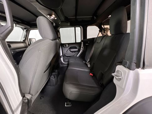 Used 2022 Jeep Wrangler Unlimited Sport image 21