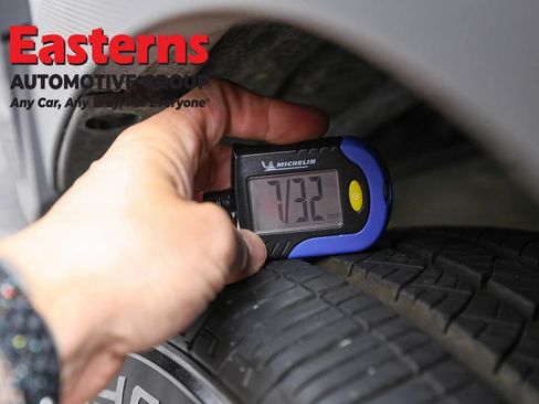 Used 2022 Subaru Ascent Touring AWD/4WD image 34