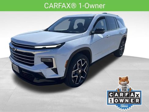 Used 2026 Chevrolet Traverse High Country AWD/4WD image 3