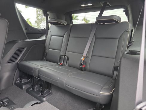 Used 2022 GMC Yukon SLT image 18