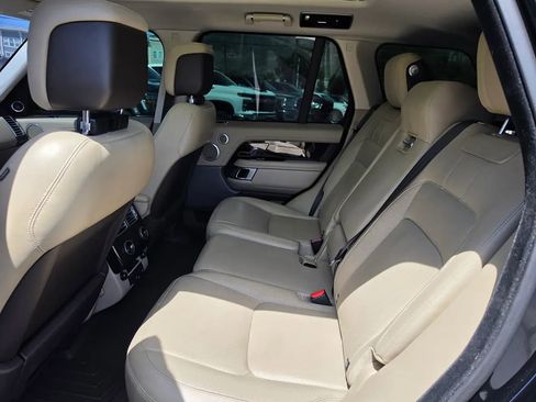 Used 2019 Land Rover Range Rover HSE AWD/4WD image 23