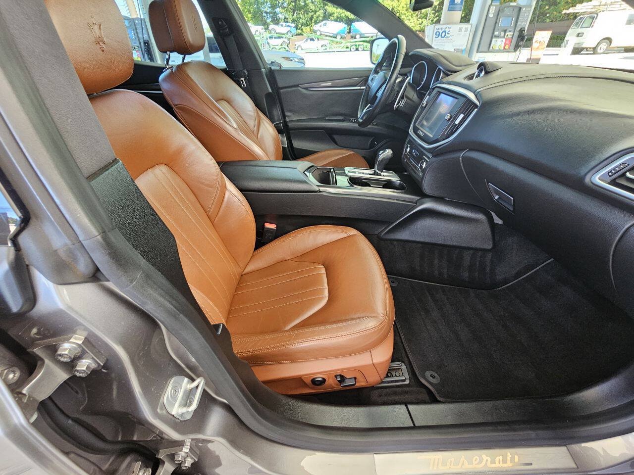 Used 2014 Maserati Ghibli RWD image 7
