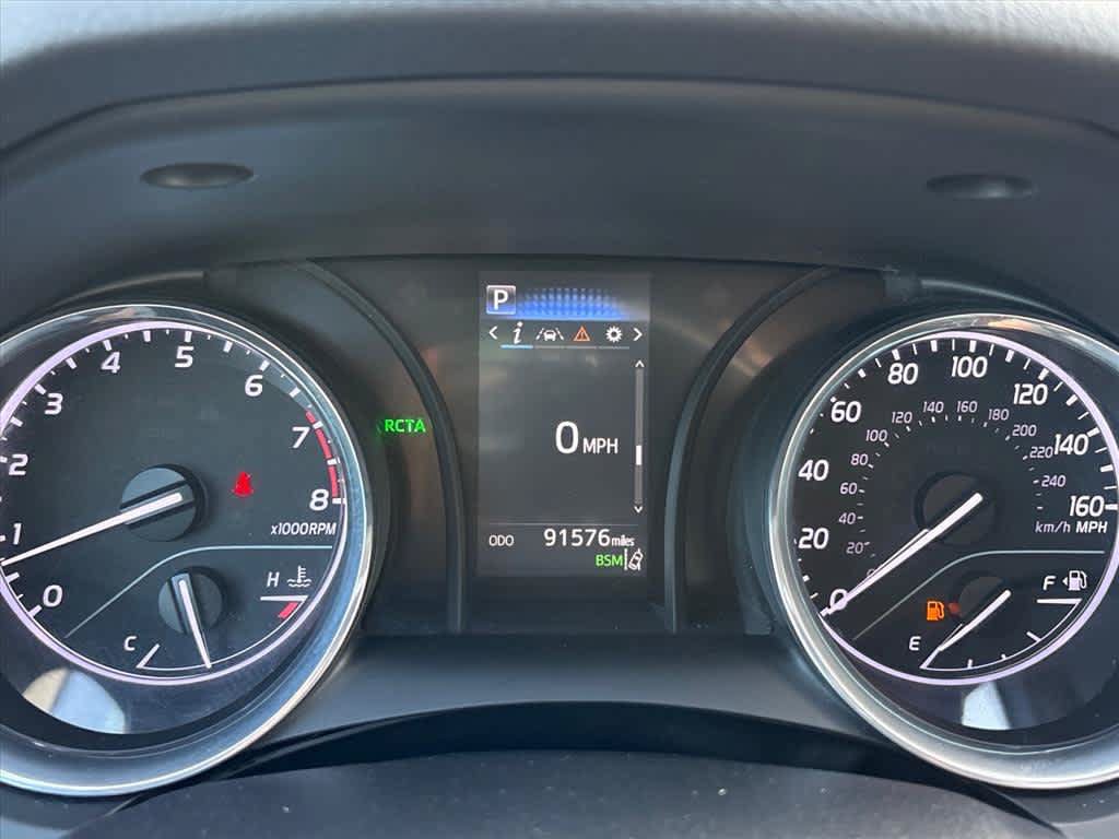 Used 2019 Toyota Camry SE w/ Convenience Package FWD image 11