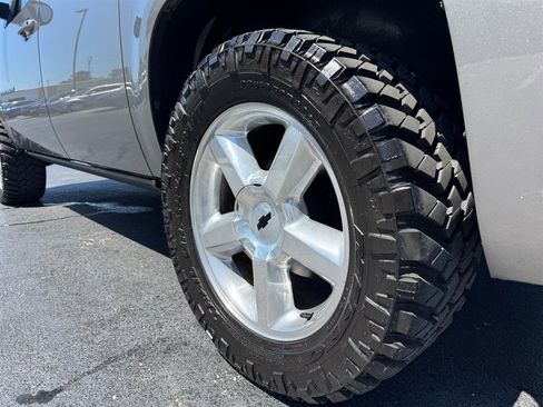 Used 2007 Chevrolet Avalanche LTZ w/ LTZ Preferred Equipment Group image 10