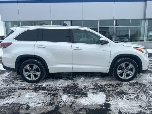 Used 2015 Toyota Highlander Limited image 2
