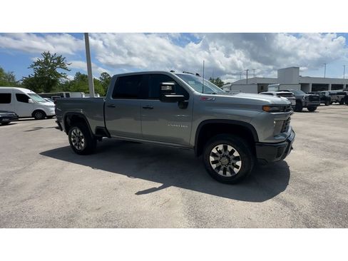 Certified 2025 Chevrolet Silverado 2500 Custom w/ Custom Value Package AWD/4WD image 2