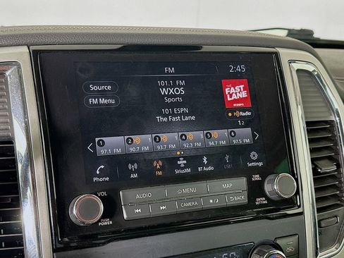 Used 2021 Nissan Titan SL w/ Moonroof Package AWD/4WD image 15