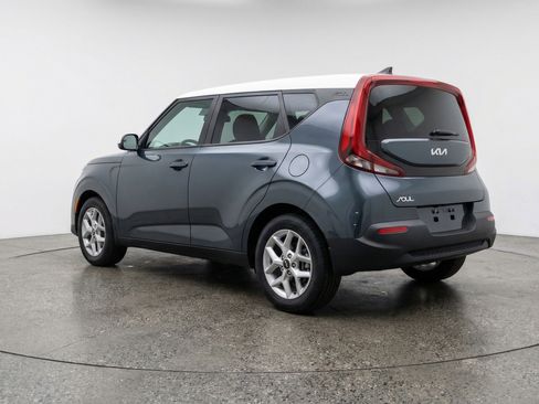 Used 2025 Kia Soul LX w/ LX Technology Package FWD image 6