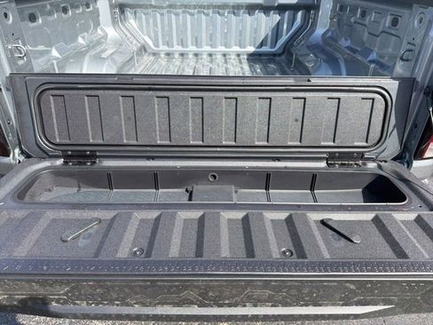 New 2026 Chevrolet Colorado Trail Boss AWD/4WD image 16