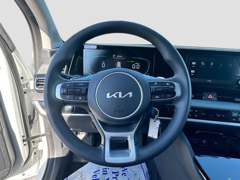 Certified 2025 Kia Sportage LX AWD/4WD image 14