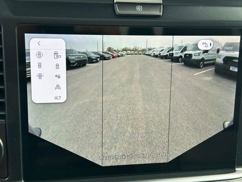 Used 2025 Ford F250 Platinum image 26