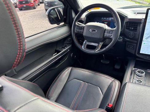 Used 2023 Ford Expedition Max Limited AWD/4WD image 15