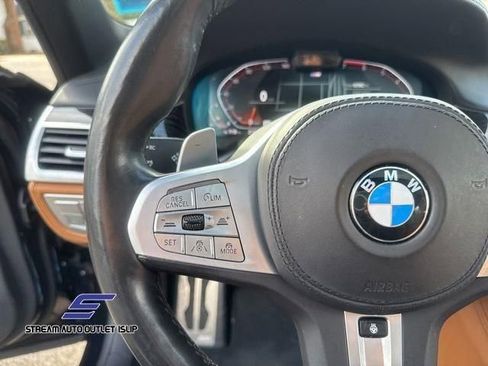 Used 2022 BMW 750i xDrive w/ Executive Package AWD/4WD image 43