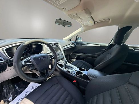 Used 2013 Ford Fusion SE FWD image 10
