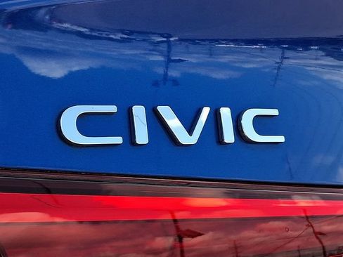 Used 2023 Honda Civic EX image 29