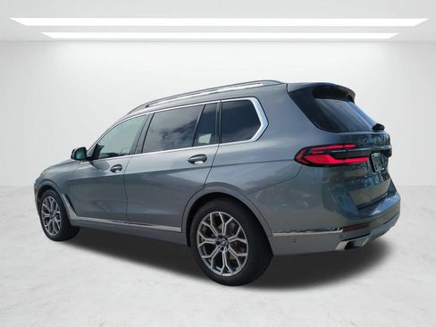 New 2026 BMW X7 xDrive40i w/ Premium Package AWD/4WD image 6