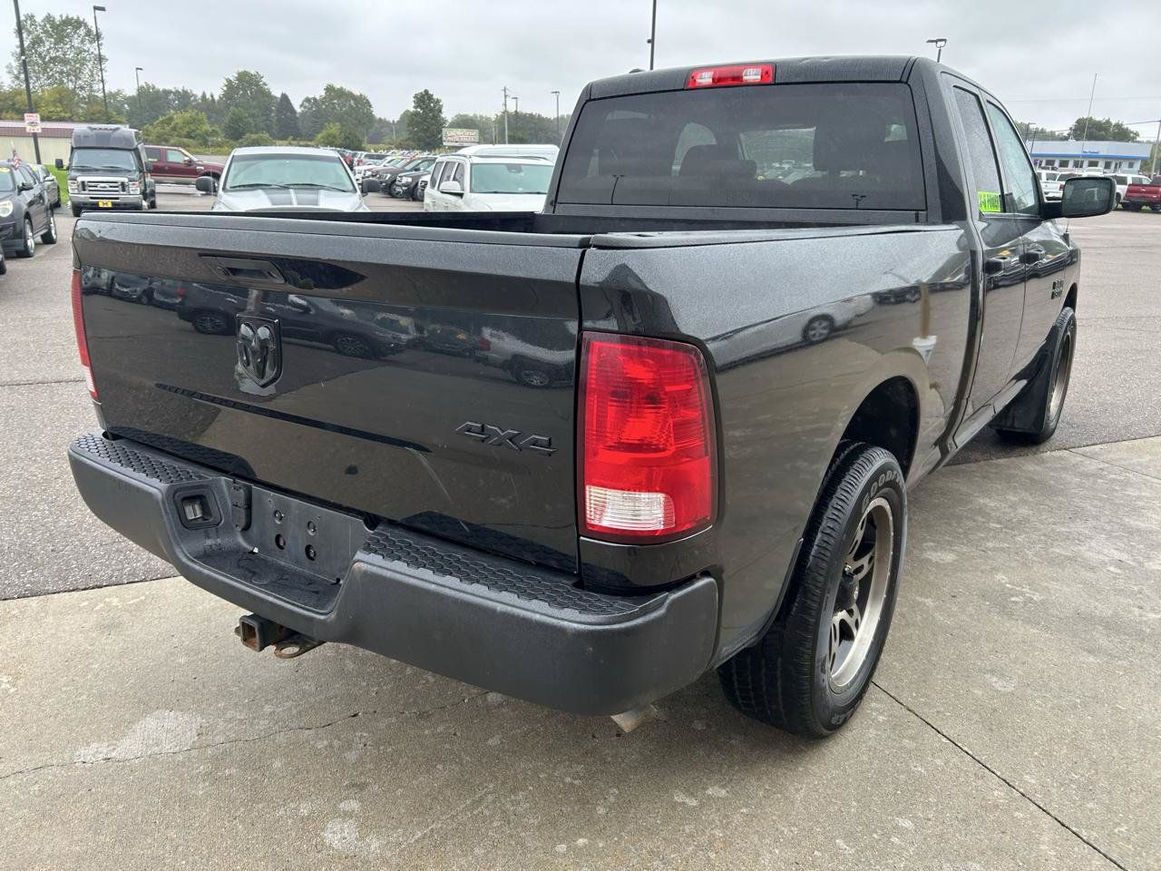 Used 2018 RAM 1500 Express w/ Express Value Package AWD/4WD image 5