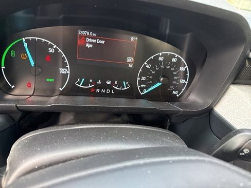 Used 2022 Ford Maverick XLT image 9