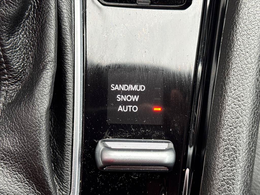 Used 2025 Jeep Compass Limited AWD/4WD image 14