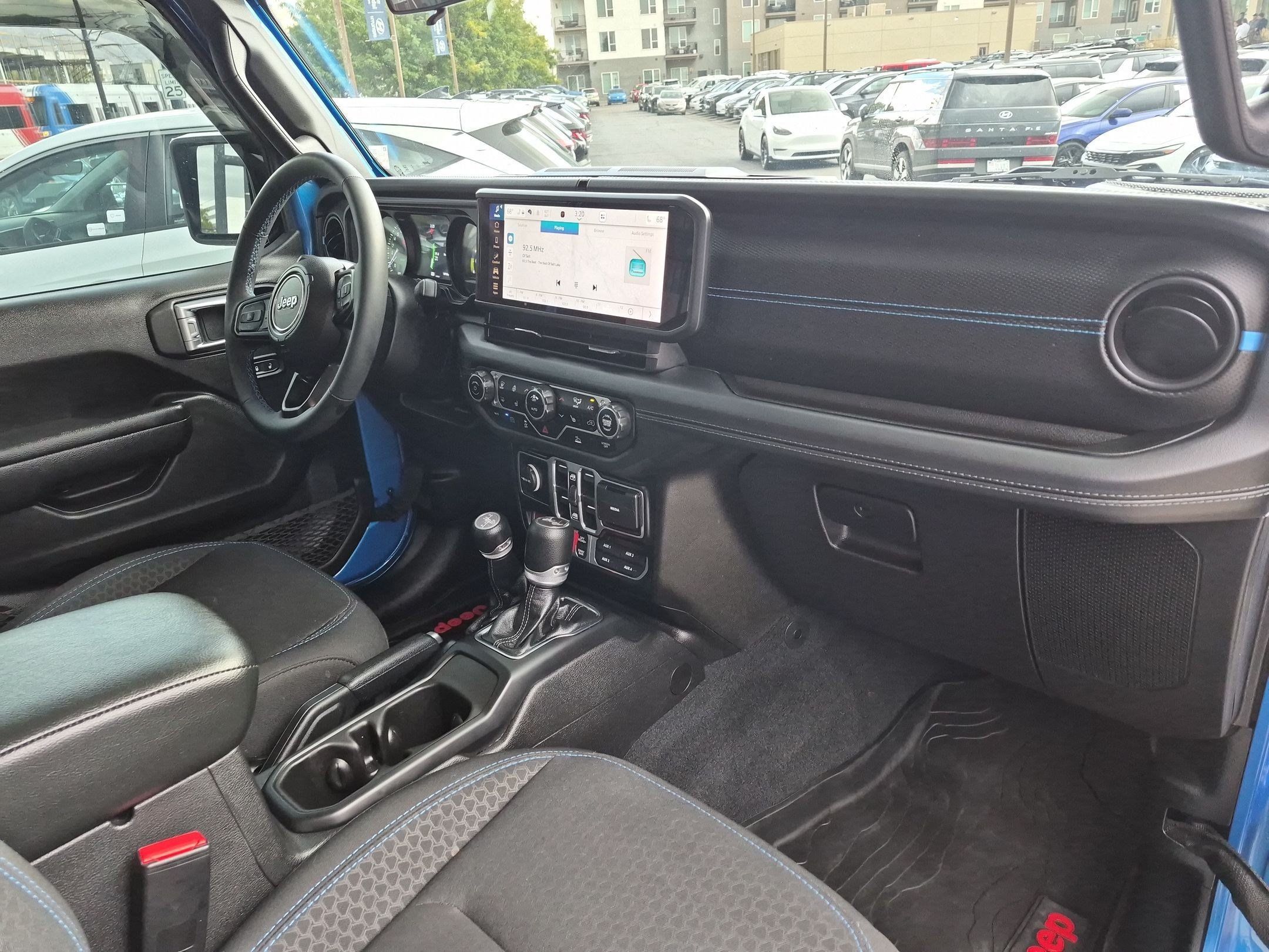 Used 2024 Jeep Wrangler Unlimited Rubicon 4xe w/ Convenience Group AWD/4WD image 31