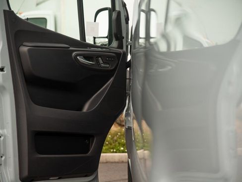 New 2025 Mercedes-Benz Sprinter 2500 image 12