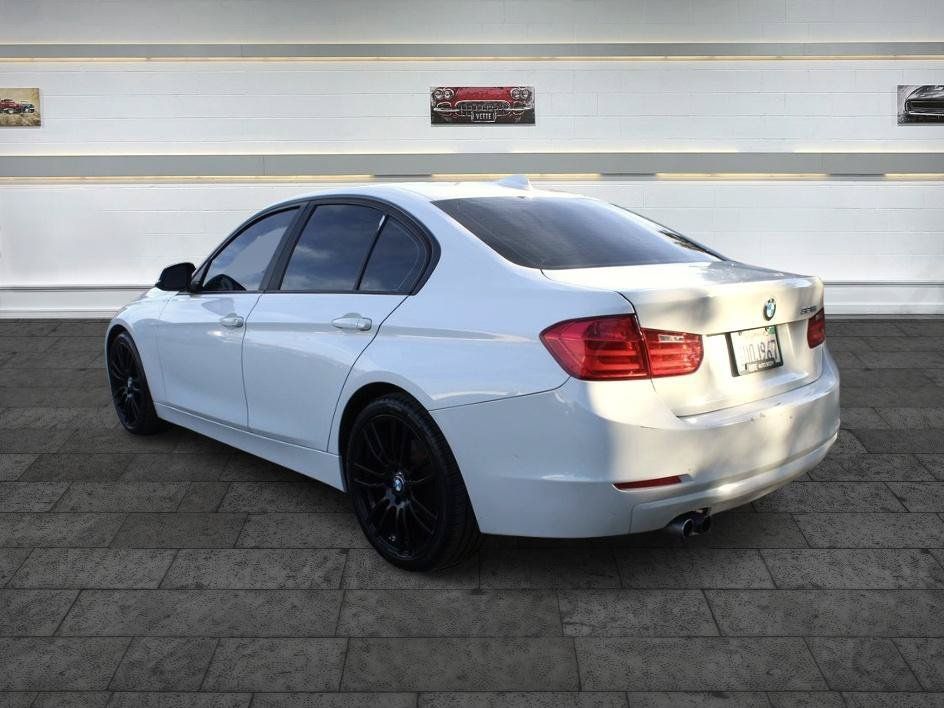 Used 2012 BMW 328i Sedan RWD image 5