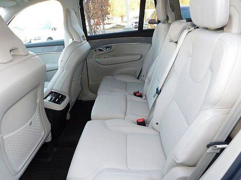 New 2026 Volvo XC90 B6 Ultra w/ Protection Package AWD/4WD image 14