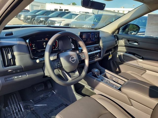New 2026 Nissan Pathfinder SL w/ Cargo Package FWD image 17