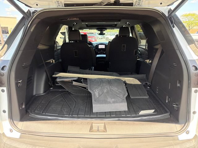 Certified 2023 Chevrolet Traverse RS w/ LPO, Floor Liner Package AWD/4WD image 24