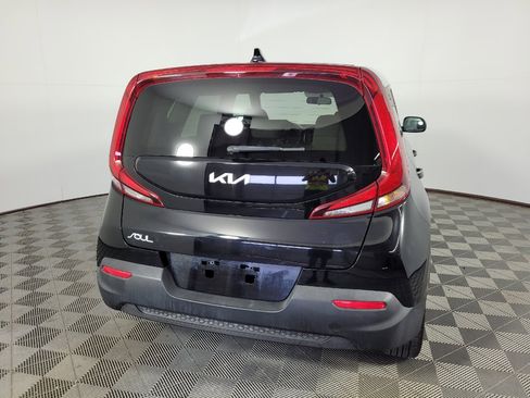 Used 2022 Kia Soul LX FWD image 7