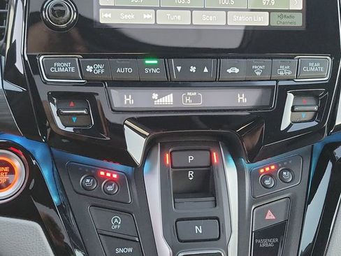 Used 2023 Honda Odyssey Elite image 30