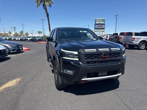 Used 2025 Nissan Frontier Pro-X w/ Pro Convenience Package image 3