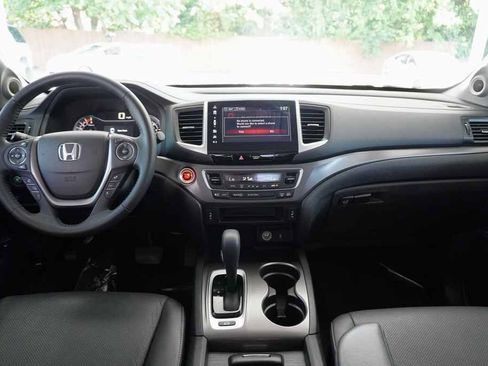Used 2017 Honda Ridgeline RTL-T image 12